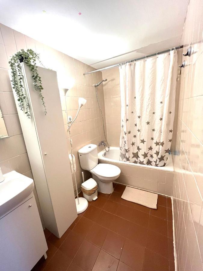Camp Nou Wifi Apartment Barcelona
